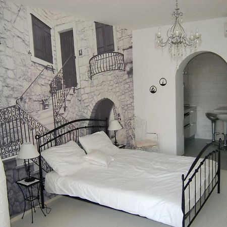 Studio Apartment For 2 Adults And 1 Child 마카르스카 외부 사진